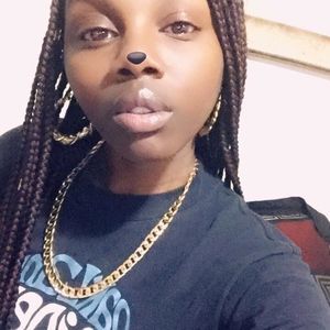 Meet your Posher, Kendra